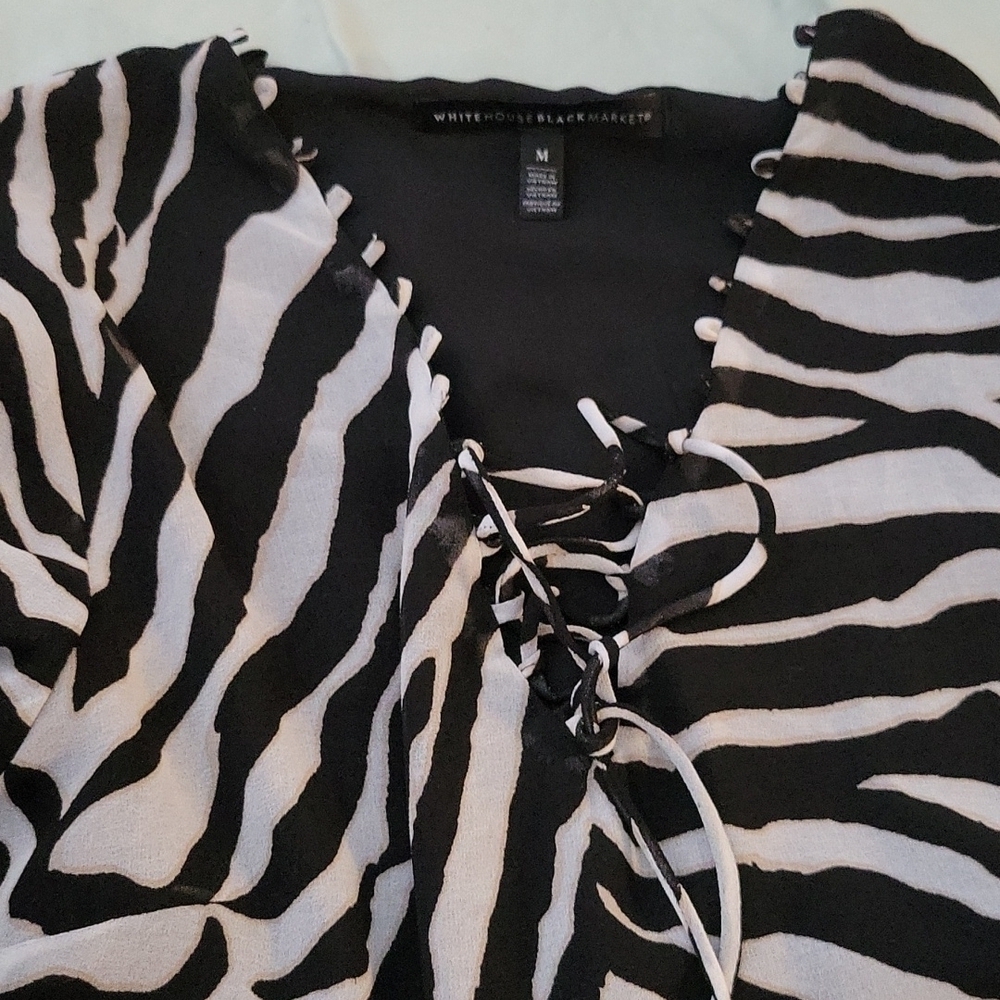White house black market zebra print blouse size M Mobwife - Picture 5 of 7